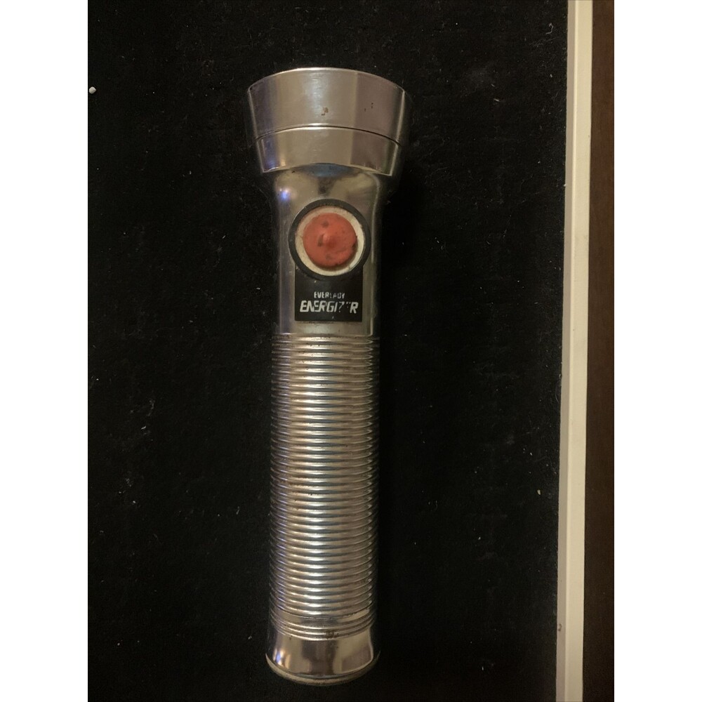 Vintage Eveready Energizer Union Carbide Metal Ribbed Flashlight Works Tested